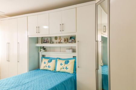 Apartamento à venda com 115m², 3 quartos e 2 vagas Apartamento à venda com 115m², 3 quartos e 2 vagasSuíte