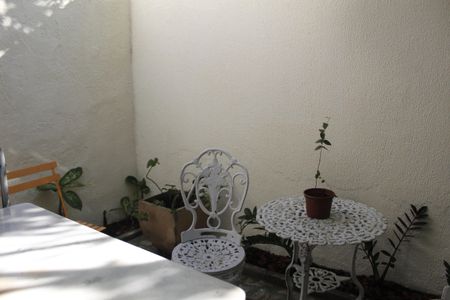 Casa de condomínio à venda com 55m², 2 quartos e 1 vagaÁrea de Serviço