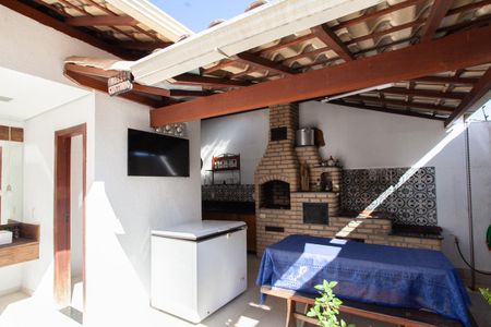 Casa à venda com 303m², 4 quartos e 6 vagasEspaço Gourmet