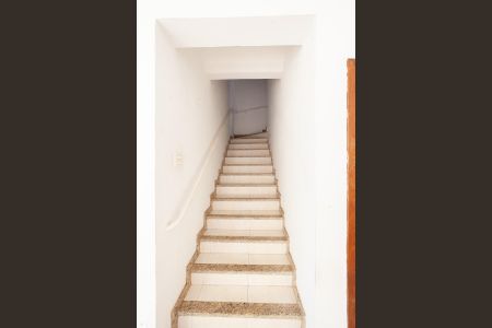 Casa à venda com 303m², 4 quartos e 6 vagasEscada