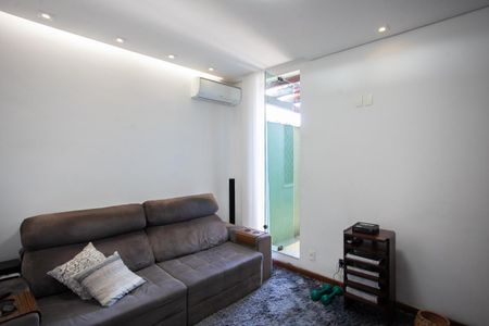 Casa à venda com 303m², 4 quartos e 6 vagasQuarto 1