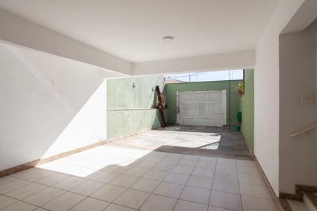 Casa à venda com 303m², 4 quartos e 6 vagasGaragem
