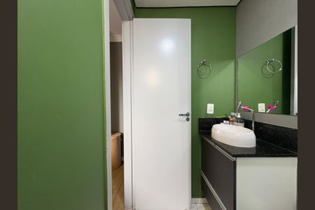 Apartamento à venda com 62m², 3 quartos e 2 vagasBanheiro da Suíte