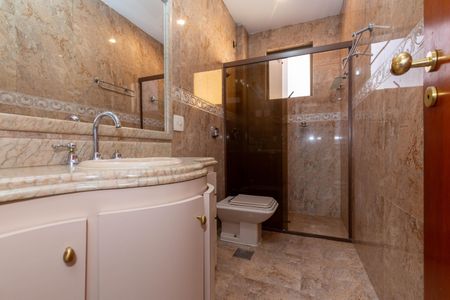 Apartamento à venda com 141m², 4 quartos e 2 vagasBanheiro Social