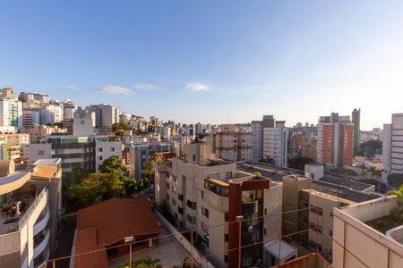 Apartamento à venda com 141m², 4 quartos e 2 vagasVista Varanda