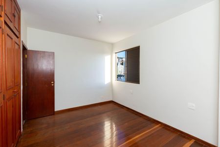Apartamento à venda com 141m², 4 quartos e 2 vagasSuíte