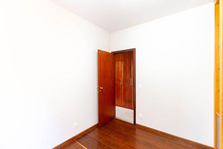 Apartamento à venda com 141m², 4 quartos e 2 vagasQuarto 1