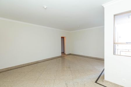 Apartamento à venda com 141m², 4 quartos e 2 vagasSala