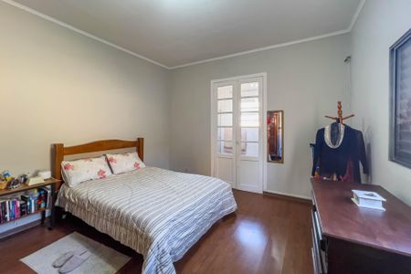 Casa para alugar com 140m², 2 quartos e 2 vagas Casa para alugar com 140m², 2 quartos e 2 vagasSuíte 1