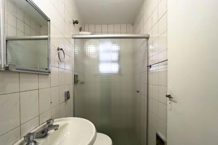 Casa para alugar com 140m², 2 quartos e 2 vagas Casa para alugar com 140m², 2 quartos e 2 vagasBanheiro da Suíte 2