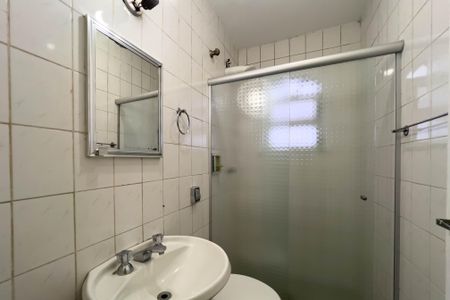 Casa para alugar com 140m², 2 quartos e 2 vagas Casa para alugar com 140m², 2 quartos e 2 vagasBanheiro da Suíte 2