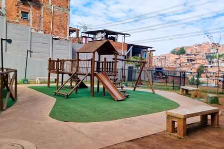 Apartamento para alugar com 42m², 2 quartos e sem vaga Apartamento para alugar com 42m², 2 quartos e sem vagaÁrea comum - Playground