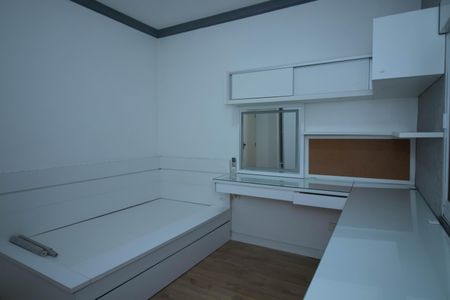 Casa à venda com 298m², 3 quartos e 2 vagas Casa à venda com 298m², 3 quartos e 2 vagasSuíte