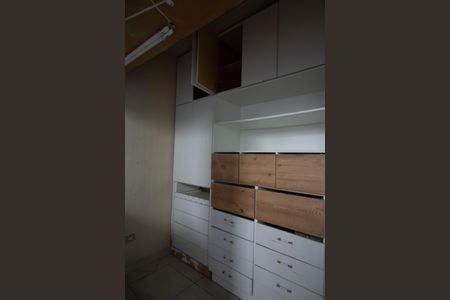 Casa à venda com 298m², 3 quartos e 2 vagas Casa à venda com 298m², 3 quartos e 2 vagasQuarto de Serviço