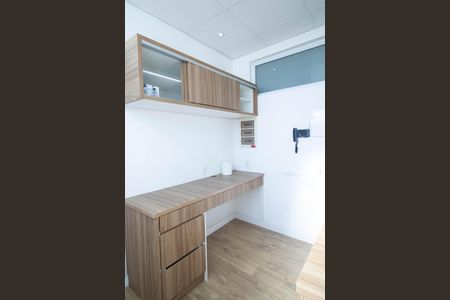 Casa à venda com 298m², 3 quartos e 2 vagas Casa à venda com 298m², 3 quartos e 2 vagasEscritório