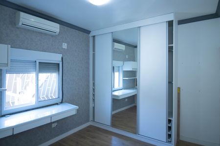 Casa à venda com 298m², 3 quartos e 2 vagas Casa à venda com 298m², 3 quartos e 2 vagasSuíte