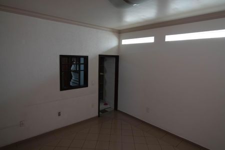 Casa à venda com 298m², 3 quartos e 2 vagas Casa à venda com 298m², 3 quartos e 2 vagasCopa