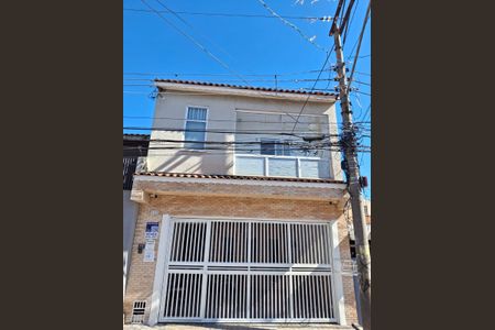 Casa à venda com 298m², 3 quartos e 2 vagas Casa à venda com 298m², 3 quartos e 2 vagasFachada