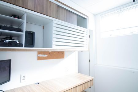 Casa à venda com 298m², 3 quartos e 2 vagas Casa à venda com 298m², 3 quartos e 2 vagasEscritório