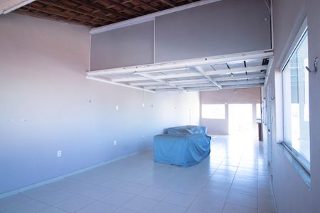 Casa à venda com 298m², 3 quartos e 2 vagas Casa à venda com 298m², 3 quartos e 2 vagasÁrea Comum