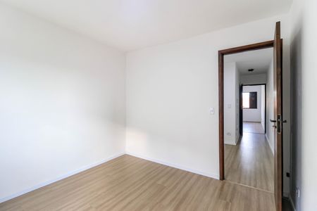 Casa à venda com 99m², 4 quartos e 2 vagasQuarto 4