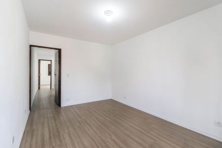 Casa à venda com 99m², 4 quartos e 2 vagasQuarto 3