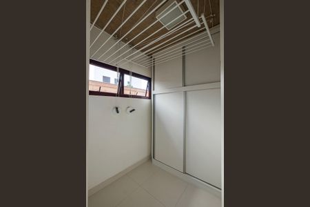 Apartamento à venda com 142m², 2 quartos e 2 vagasÁrea de Serviço - Despensa