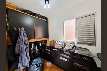 Closet de casa à venda com 3 quartos, 134m² em Jardim Monte Kemel, São Paulo
