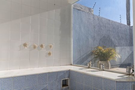 Casa para alugar com 400m², 4 quartos e 3 vagas Casa para alugar com 400m², 4 quartos e 3 vagasÁrea comum - Sauna