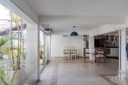 Casa para alugar com 400m², 4 quartos e 3 vagas Casa para alugar com 400m², 4 quartos e 3 vagasEspaço Gourmet