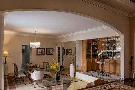 Casa para alugar com 400m², 4 quartos e 3 vagas Casa para alugar com 400m², 4 quartos e 3 vagasSala 1