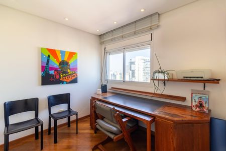 Apartamento à venda com 162m², 3 quartos e 3 vagasSuíte 2