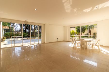 Apartamento à venda com 162m², 3 quartos e 3 vagasÁrea comum - Salão de festas