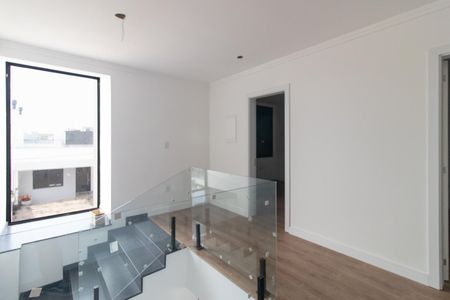 Casa de condomínio à venda com 158m², 3 quartos e 2 vagasCorredor