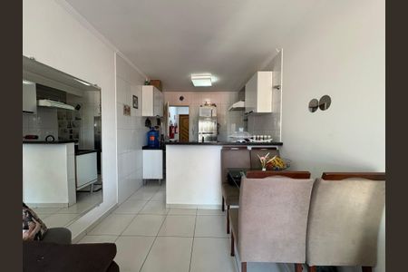 Apartamento à venda com 104m², 2 quartos e 2 vagasSala
