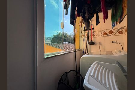 Apartamento à venda com 104m², 2 quartos e 2 vagasLavanderia