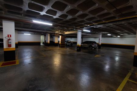 Apartamento à venda com 139m², 3 quartos e 5 vagas Apartamento à venda com 139m², 3 quartos e 5 vagasGaragem