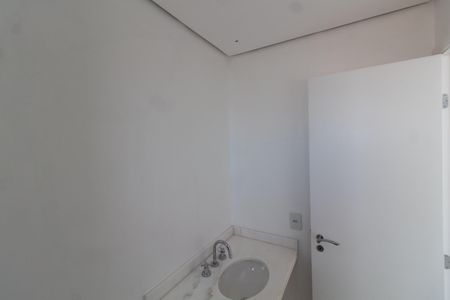 Apartamento à venda com 139m², 3 quartos e 5 vagas Apartamento à venda com 139m², 3 quartos e 5 vagasBanheiro da Suíte 1