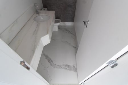 Apartamento à venda com 139m², 3 quartos e 5 vagas Apartamento à venda com 139m², 3 quartos e 5 vagasLavabo