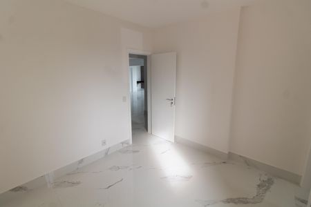 Apartamento à venda com 139m², 3 quartos e 5 vagas Apartamento à venda com 139m², 3 quartos e 5 vagasSuíte 2