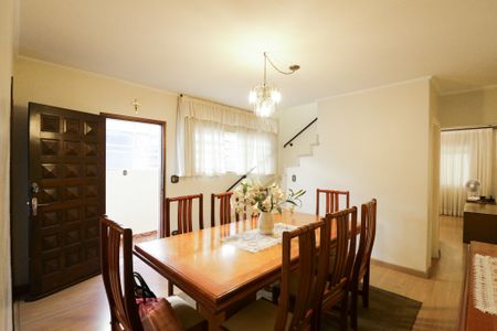 Casa à venda com 144m², 3 quartos e 2 vagas Casa à venda com 144m², 3 quartos e 2 vagasSala de Jantar