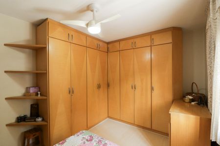 Casa à venda com 144m², 3 quartos e 2 vagas Casa à venda com 144m², 3 quartos e 2 vagasSuíte