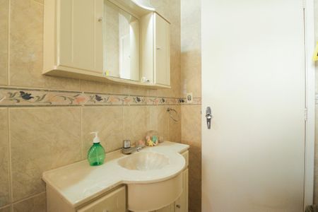 Casa à venda com 144m², 3 quartos e 2 vagas Casa à venda com 144m², 3 quartos e 2 vagasBanheiro da Suíte