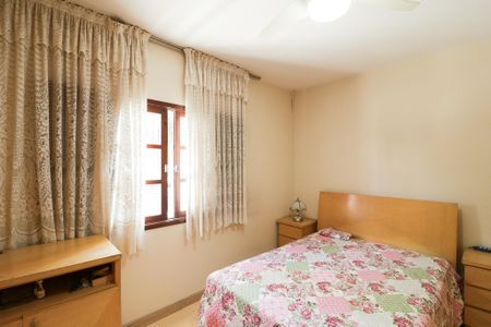 Casa à venda com 144m², 3 quartos e 2 vagas Casa à venda com 144m², 3 quartos e 2 vagasSuíte