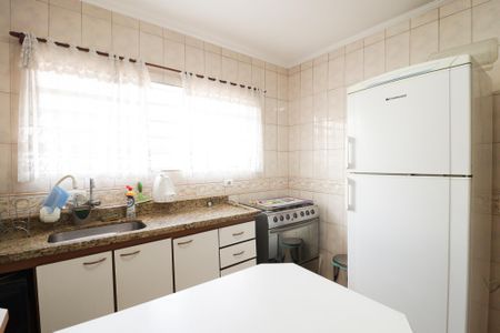 Casa à venda com 144m², 3 quartos e 2 vagas Casa à venda com 144m², 3 quartos e 2 vagasCozinha