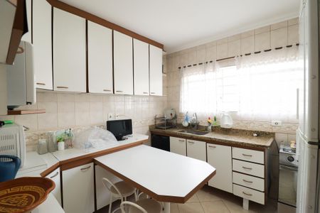 Casa à venda com 144m², 3 quartos e 2 vagas Casa à venda com 144m², 3 quartos e 2 vagasCozinha