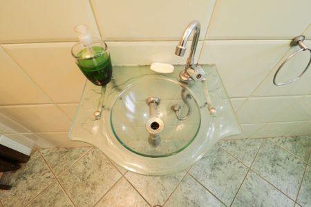 Casa à venda com 144m², 3 quartos e 2 vagas Casa à venda com 144m², 3 quartos e 2 vagasLavabo