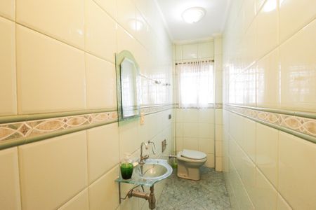 Casa à venda com 144m², 3 quartos e 2 vagas Casa à venda com 144m², 3 quartos e 2 vagasLavabo