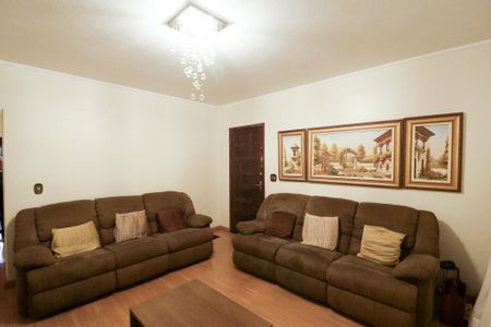 Casa à venda com 144m², 3 quartos e 2 vagas Casa à venda com 144m², 3 quartos e 2 vagasSala