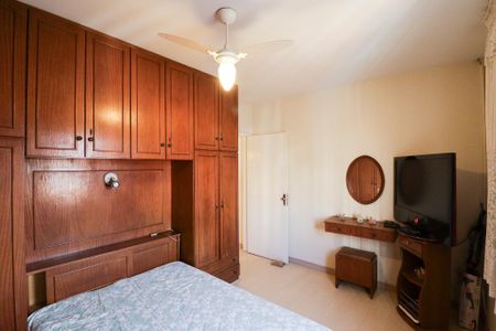 Casa à venda com 144m², 3 quartos e 2 vagas Casa à venda com 144m², 3 quartos e 2 vagasQuarto 2